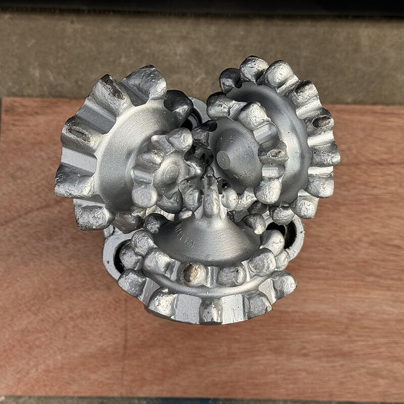 Broca Tricónica de Dientes de Acero de 5 1/2 Pulgadas con Rodamiento de Revista para Perforación Rápida